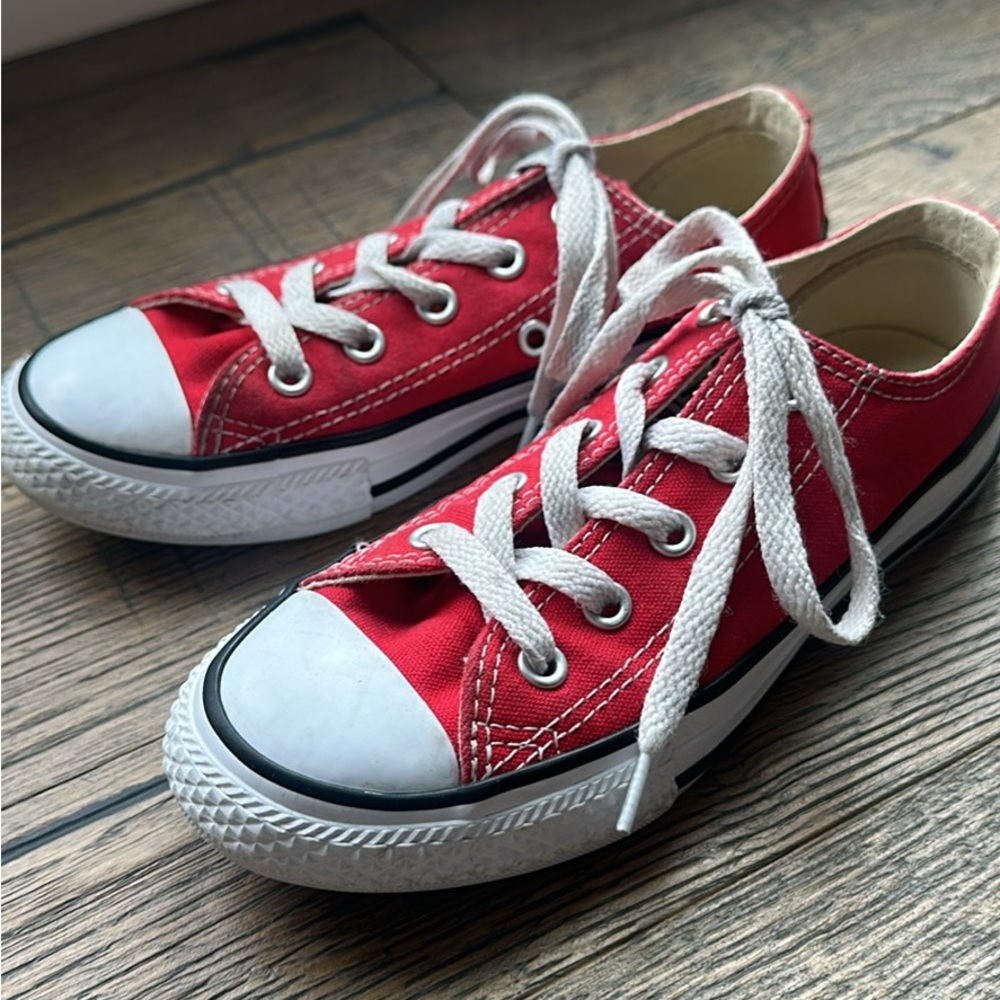 KIDS Converse Red and White Chuck Taylor Sneakers Classic Design $25